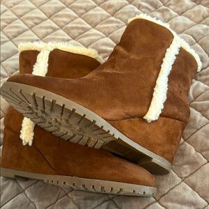 Cozy Brown Suede Ankle Boots